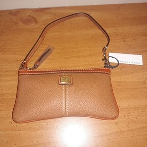 NWT Dooney & Bourke Large Slim Wristlet